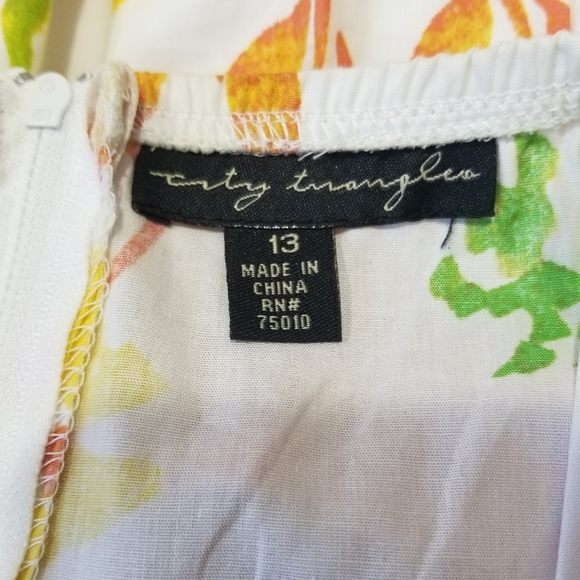 City Triangles Floral White Party Dress - Picture 7 of 8